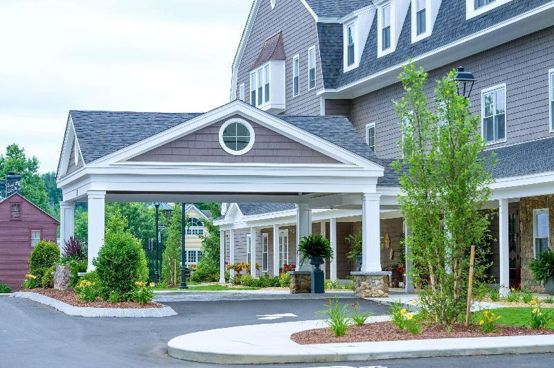 Bedford Village Inn Exterior photo